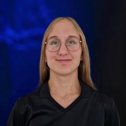 Schiedsrichterin Larisa Ramdedovic Schiedsrichterin Larisa Ramdedovic