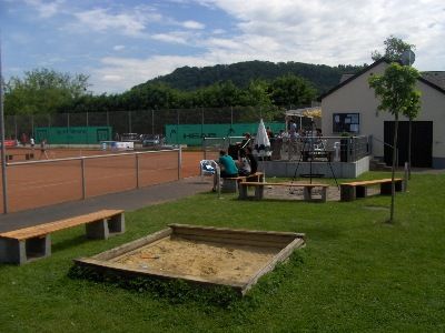 Der Spielplatz Tennisanlage